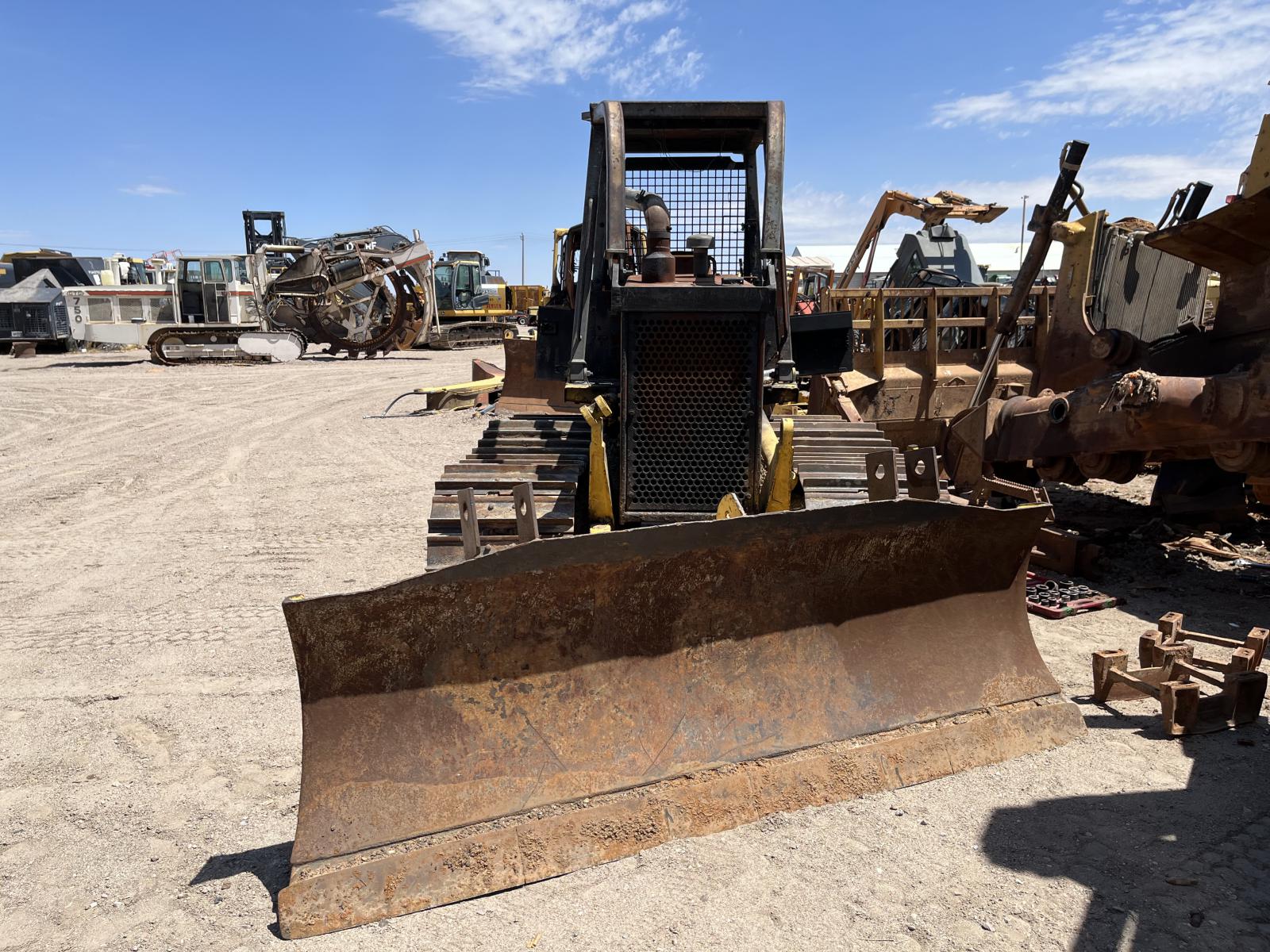 ./imagenes/INVOICE/2019/18173/KOMATSU D39P-1 (5).JPG